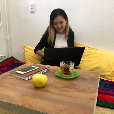 Flow Hostel Бишкек Экстерьер фото